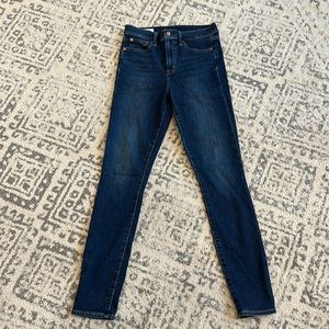 Gap, true skinny, high-rise, size 29 or 8 never worn!